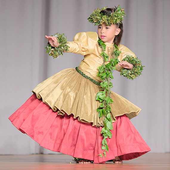 OUTRIGGER Kāʻanapali Beach Resort Celebrates Hawaiian Culture with Fiber Arts Conference & Keiki Hula Competition