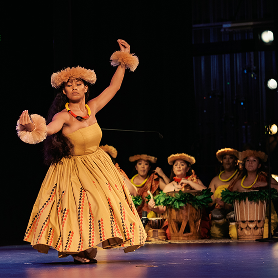 Makalapua Kahula and Isaac Kazuyuki Kauahikaua Woodward in 34th Annual Hula O Nā Keiki Competition